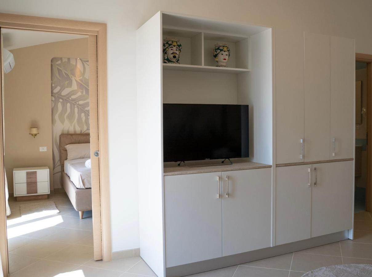 Oasi Smart Rooms Caltanissetta Bagian luar foto