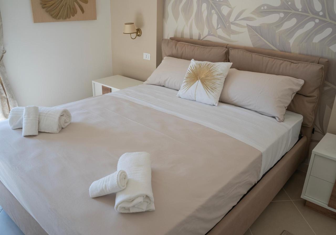 Oasi Smart Rooms Caltanissetta Bagian luar foto