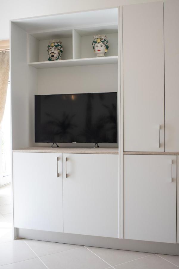 Oasi Smart Rooms Caltanissetta Bagian luar foto
