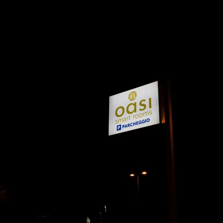 Oasi Smart Rooms Caltanissetta Bagian luar foto